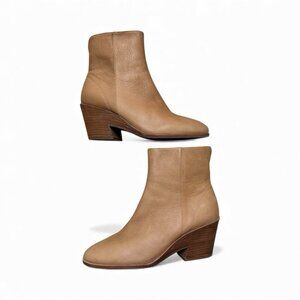 Gentle Souls by Kenneth Cole Booties 9.5M Tan Leather NWOB Comfort Shoes